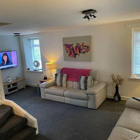 Rural Chapel Cottage Near Airport Bar & Hot Tub Aberdeen Exteriör bild
